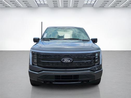 2025 Ford F-150 Lightning Platinum