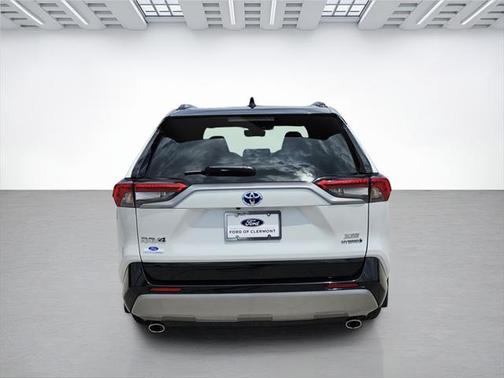 2024 Toyota RAV4 Hybrid SE