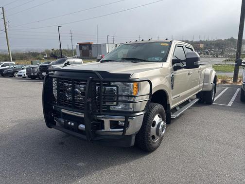 2017 Ford F-350 Lariat