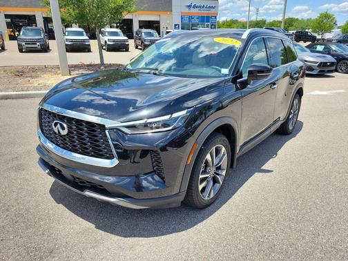 Mineral Black 2022 INFINITI QX60 Luxe