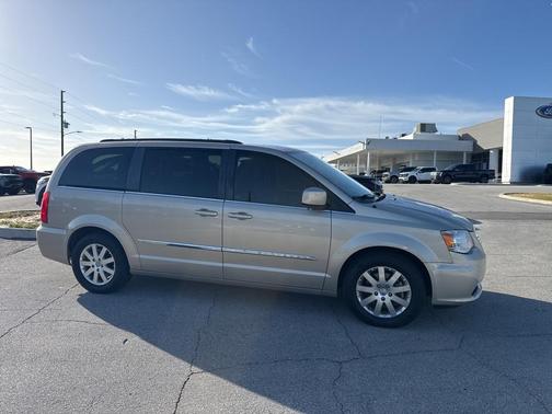 2015 Chrysler Town & Country Touring