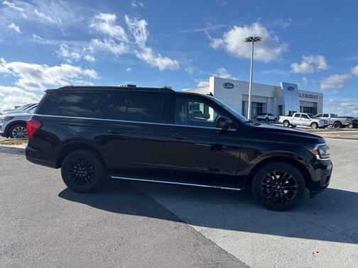 2022 Ford Expedition Max XLT