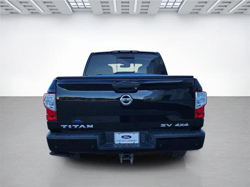 2020 Nissan Titan SV