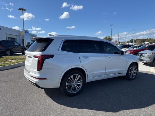 2023 Cadillac XT6 Premium Luxury FWD