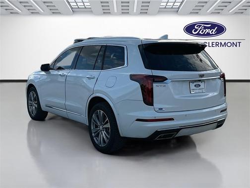 2023 Cadillac XT6 Premium Luxury FWD