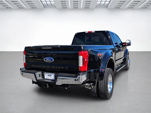 2017 Ford F-450 Lariat