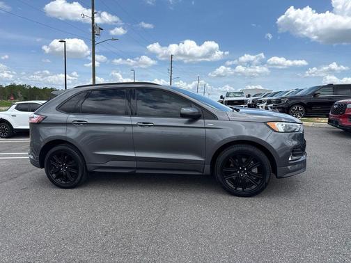Carbonized Gray Metallic 2024 Ford Edge ST Line