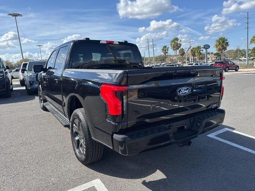 2025 Ford F-150 Lightning Flash