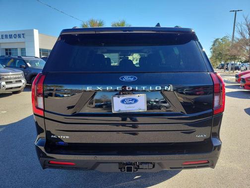 2025 Ford Expedition Max Active 4x2