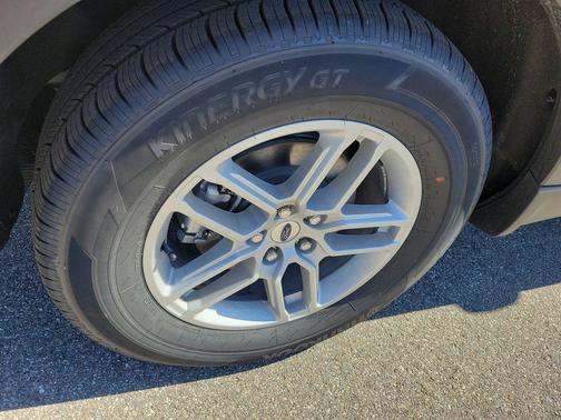 2026 Ford Explorer Active (200A)