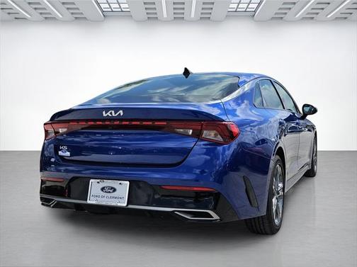 2023 Kia K5 EX