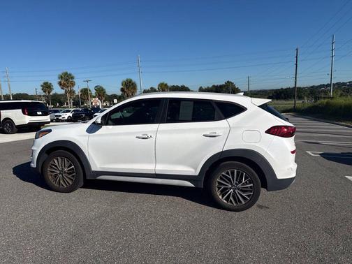 Cream White 2020 Hyundai TUCSON SEL