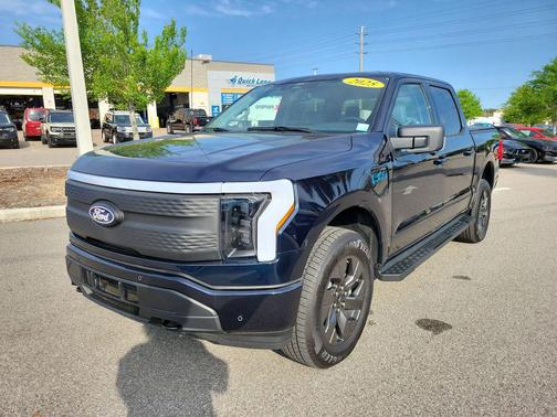 2025 Ford F-150 Lightning Flash
