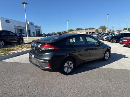 2017 Hyundai IONIQ Hybrid Blue