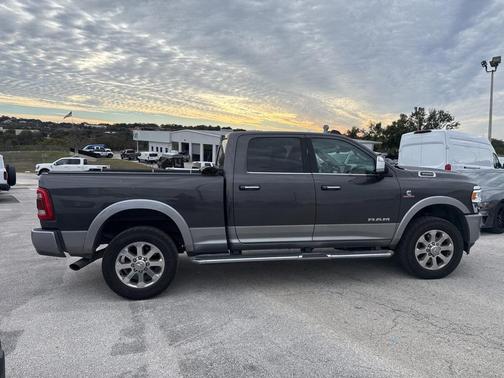 2021 RAM 3500 Laramie Crew Cab 4x4 6'4' Box