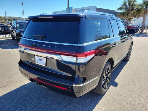 2022 Lincoln Navigator Reserve