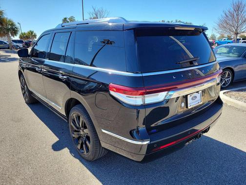 2022 Lincoln Navigator Reserve