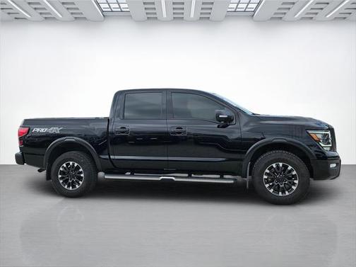 2022 Nissan Titan PRO-4X