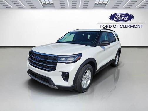 Star White Metallic Tri-Coat 2026 Ford Explorer Active