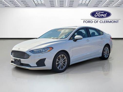 OXFORD WHITE 2020 Ford Fusion SE