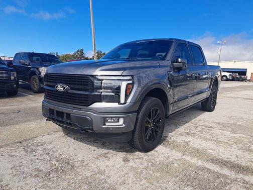 2025 Ford F-150 Platinum