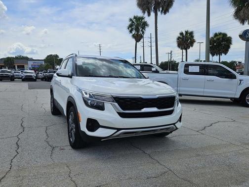 2023 Kia Seltos S