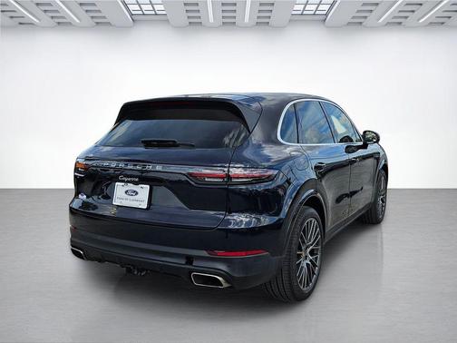 2022 Porsche Cayenne Cayenne