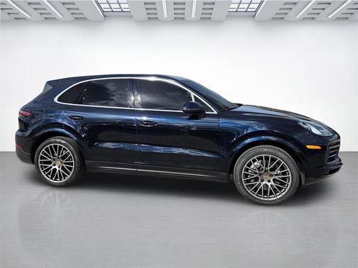 2022 Porsche Cayenne Cayenne