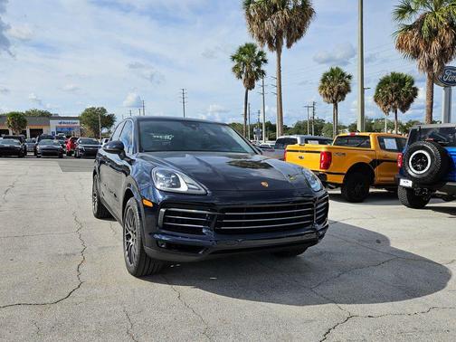 2022 Porsche Cayenne Cayenne