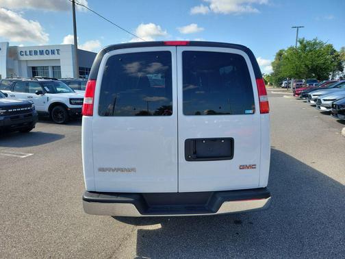 Summit White 2025 GMC Savana 3500 RWD 3500 Extended Wheelbase LT