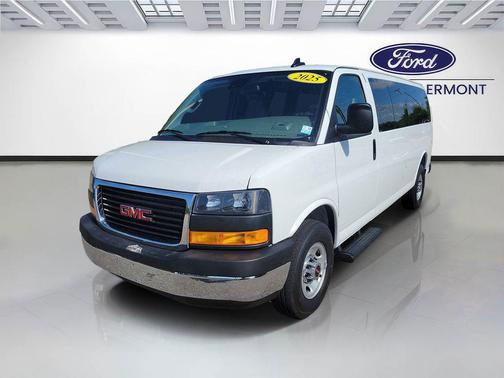 Summit White 2025 GMC Savana 3500 RWD 3500 Extended Wheelbase LT