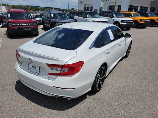 Platinum White Pearl 2019 Honda Accord Sport