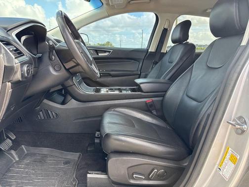 INGOT SILVER METALLIC 2019 Ford Edge Titanium