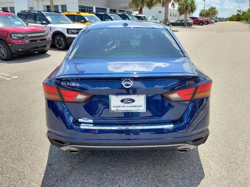 Deep Blue Pearl 2019 Nissan Altima 2.5 SR