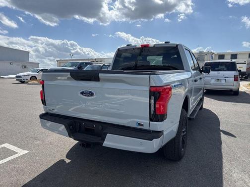 AVALANCHE 2023 Ford F-150 Lightning XLT