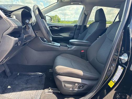 Midnight Black Metallic 2024 Toyota RAV4 Hybrid SE