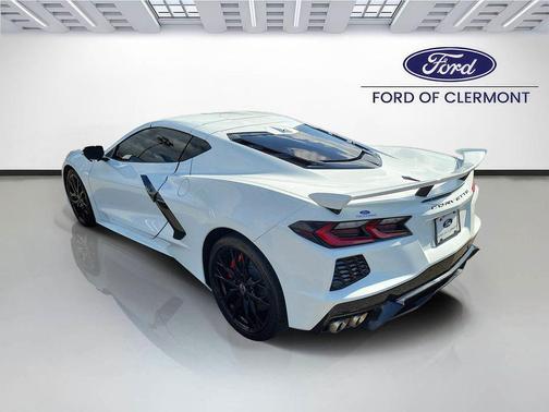 Arctic White 2025 Chevrolet Corvette Stingray w/1LT