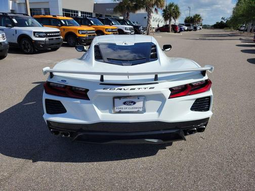 Arctic White 2025 Chevrolet Corvette Stingray w/1LT