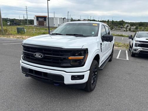 OXFORD WHITE 2025 Ford F-150 XLT