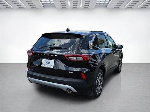 2025 Ford Escape PHEV SE