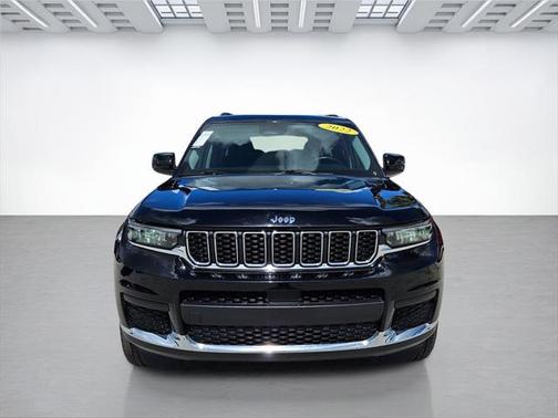2022 Jeep Grand Cherokee L Laredo