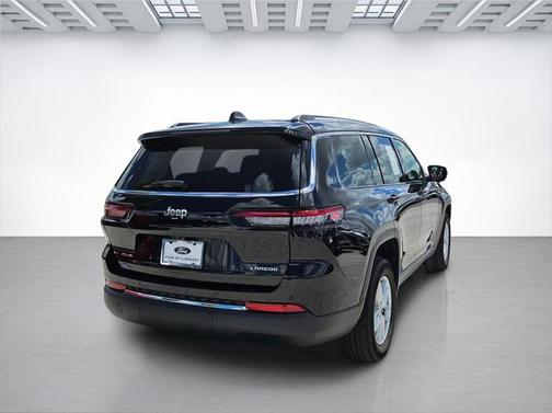 2022 Jeep Grand Cherokee L Laredo