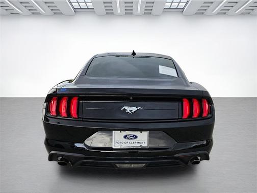 2022 Ford Mustang EcoBoost