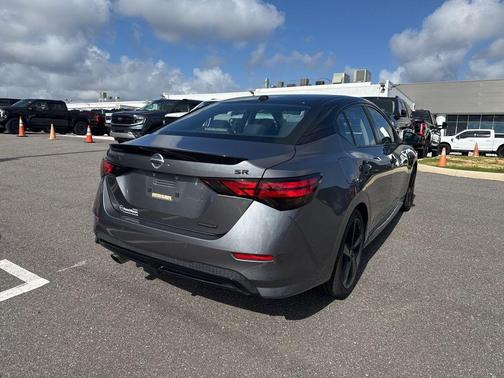 Gun Metallic/Super Black 2023 Nissan Sentra SR