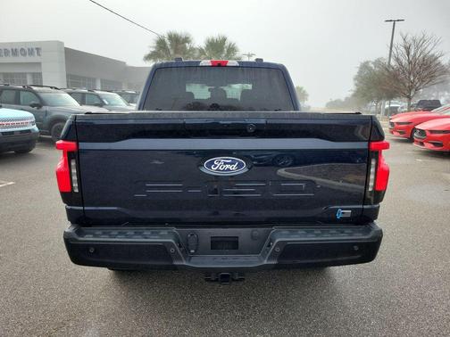 2025 Ford F-150 Lightning Flash