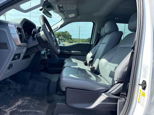 OXFORD WHITE 2023 Ford F-150 XL