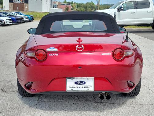 Soul Red Crystal Metallic 2022 Mazda MX-5 Miata Grand Touring
