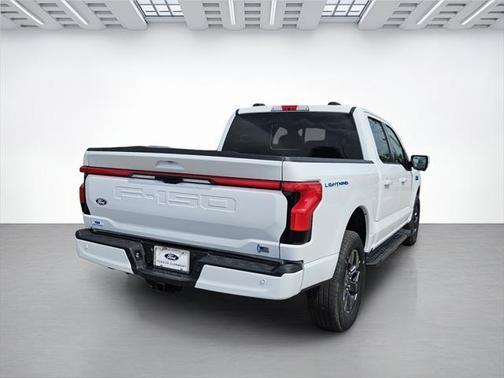 2025 Ford F-150 Lightning LARIAT