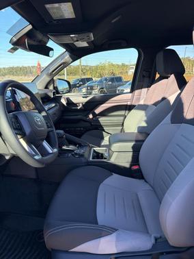 2025 Toyota Tacoma Hybrid TRD Off Road