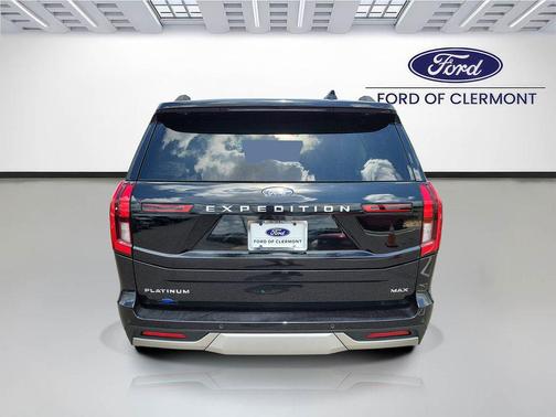 AGATE BLACK METALLIC 2026 Ford Expedition Max Platinum